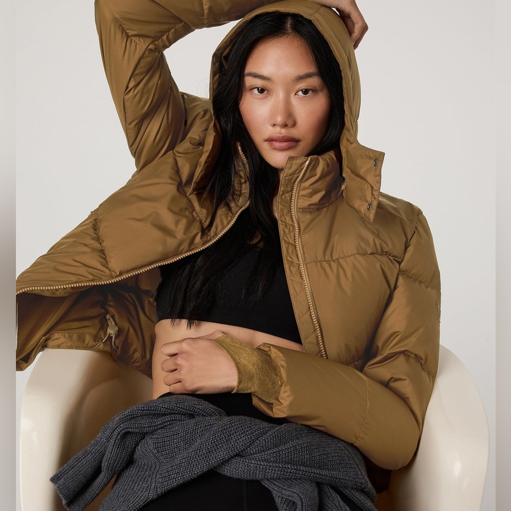 NWT Vuori Women’s Brown Puffer Jacket in Rum